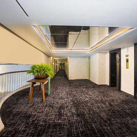 Oakwood Suites Kuningan Jakarta Luaran gambar