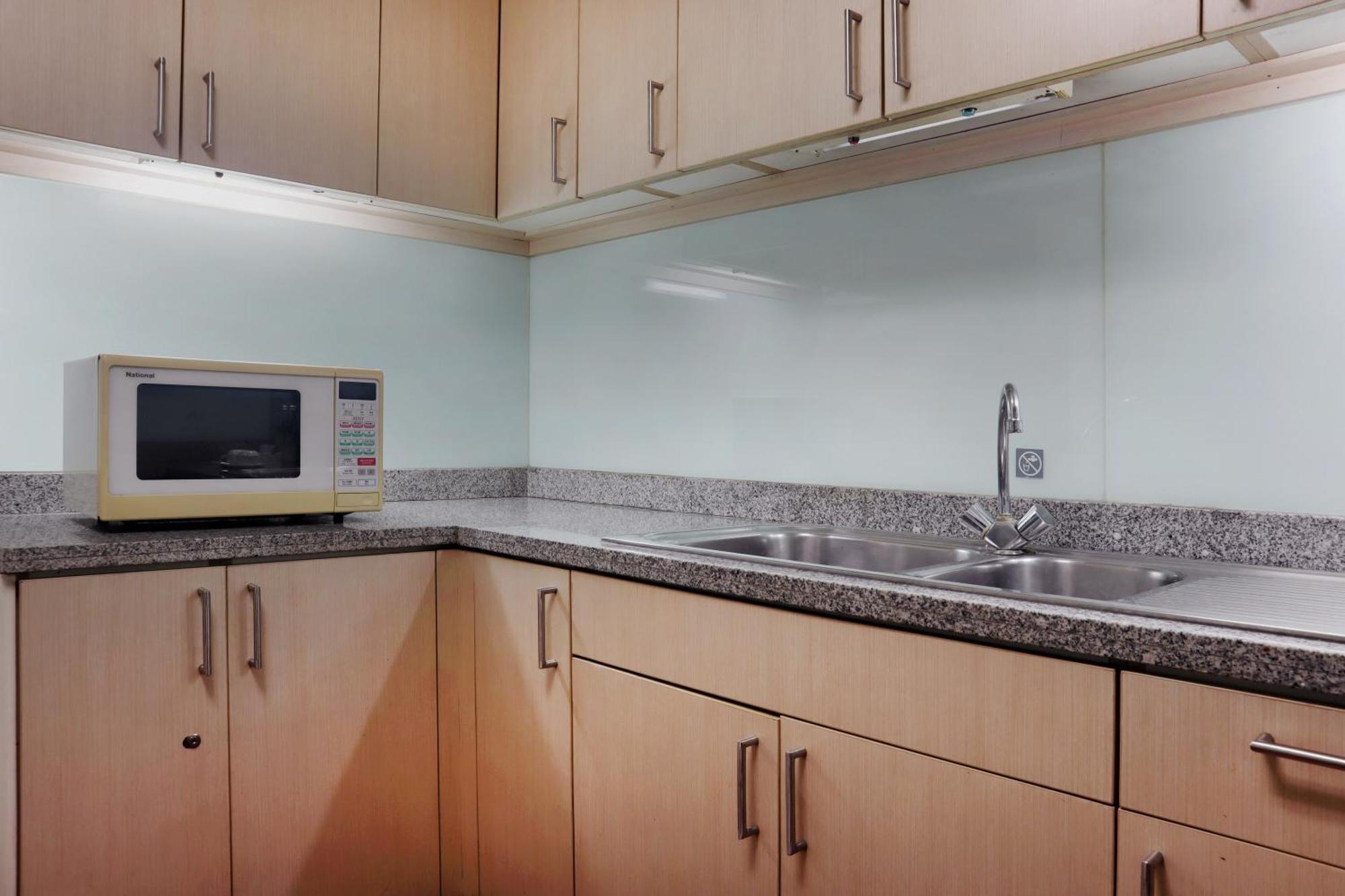 Oakwood Suites Kuningan Jakarta Luaran gambar